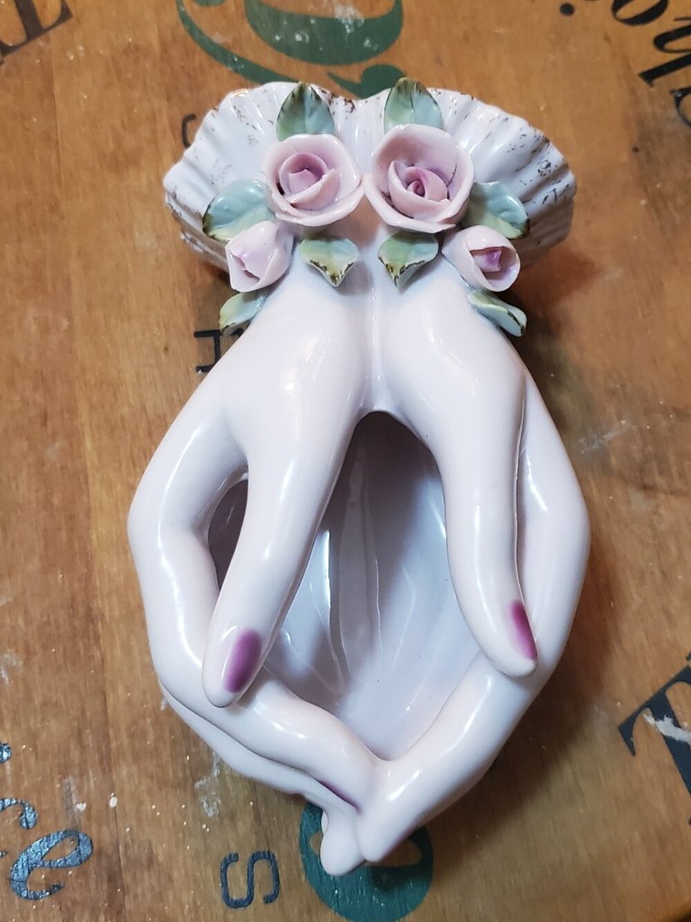 Vintage Mid-Century Porcelain Hand Jewelry Tray Vanity Dish w/ Roses - Picture 5 of 14